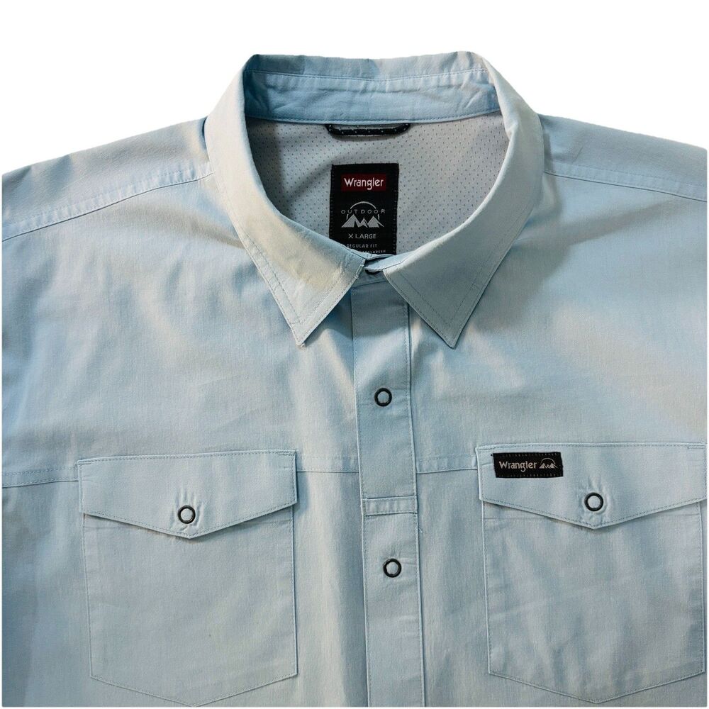 Wrangler Outdoor Shirt Men XL Light Blue Button Down Long SLeeve Roll Tab